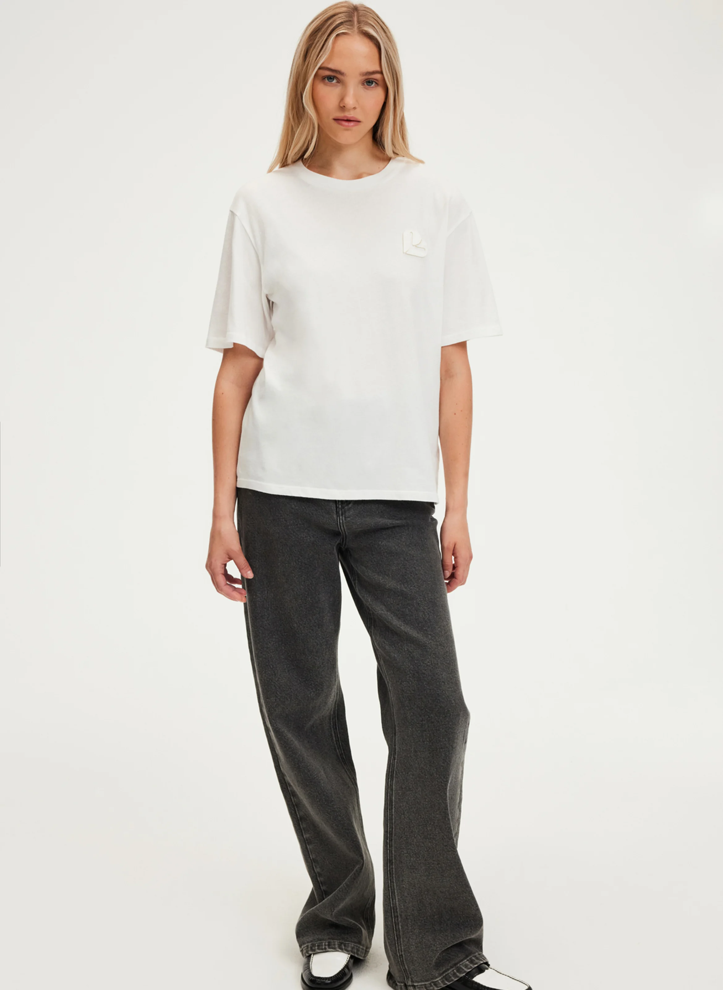 AVRIL - Tee-shirt col rond droit en coton | Blanc