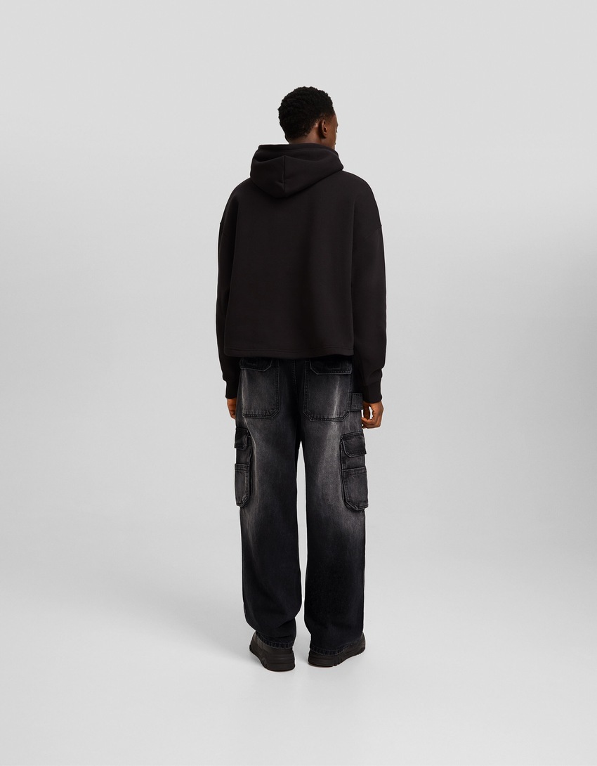calça cargo estilo skater com efeito desbotado