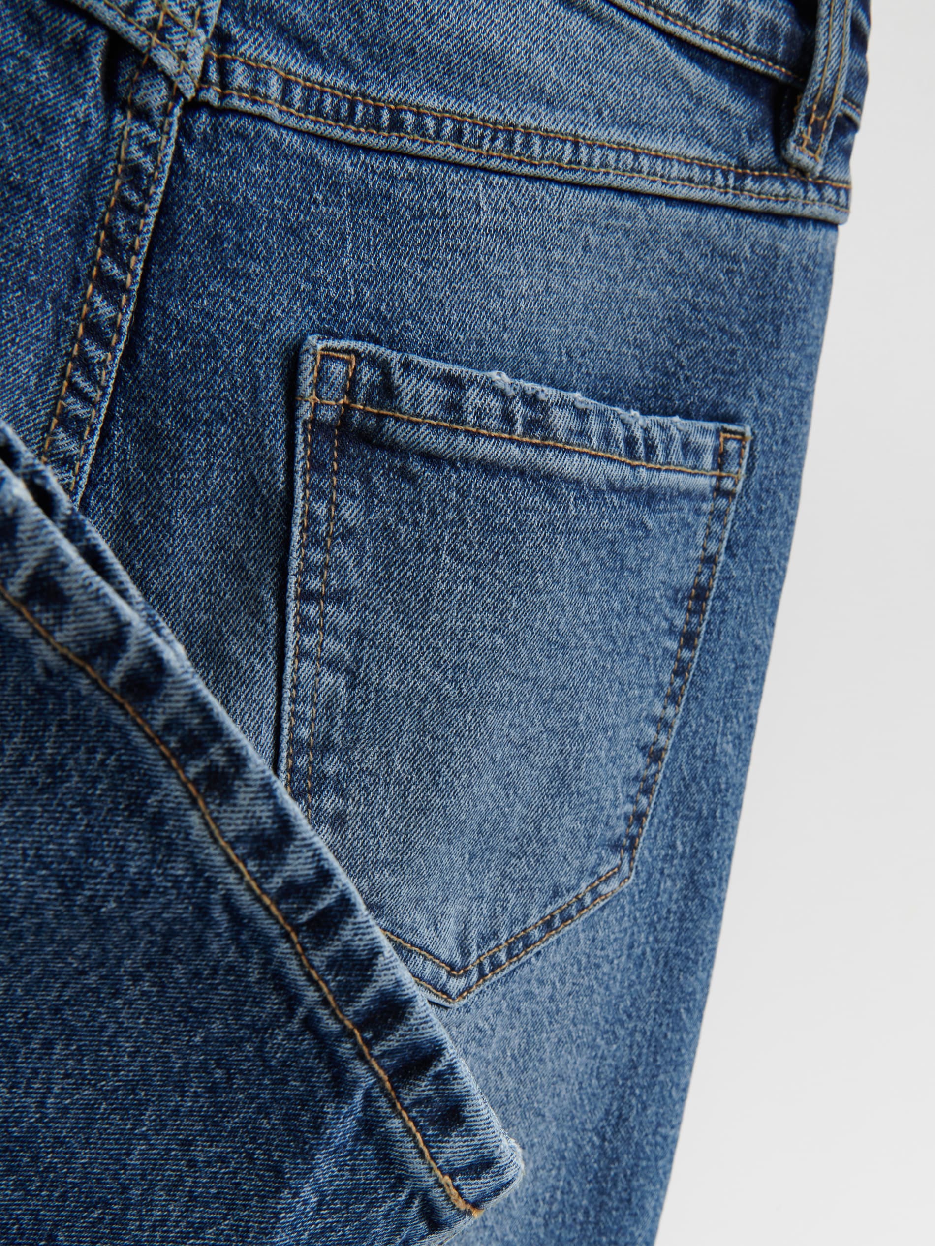Jeans im Straight-Fit