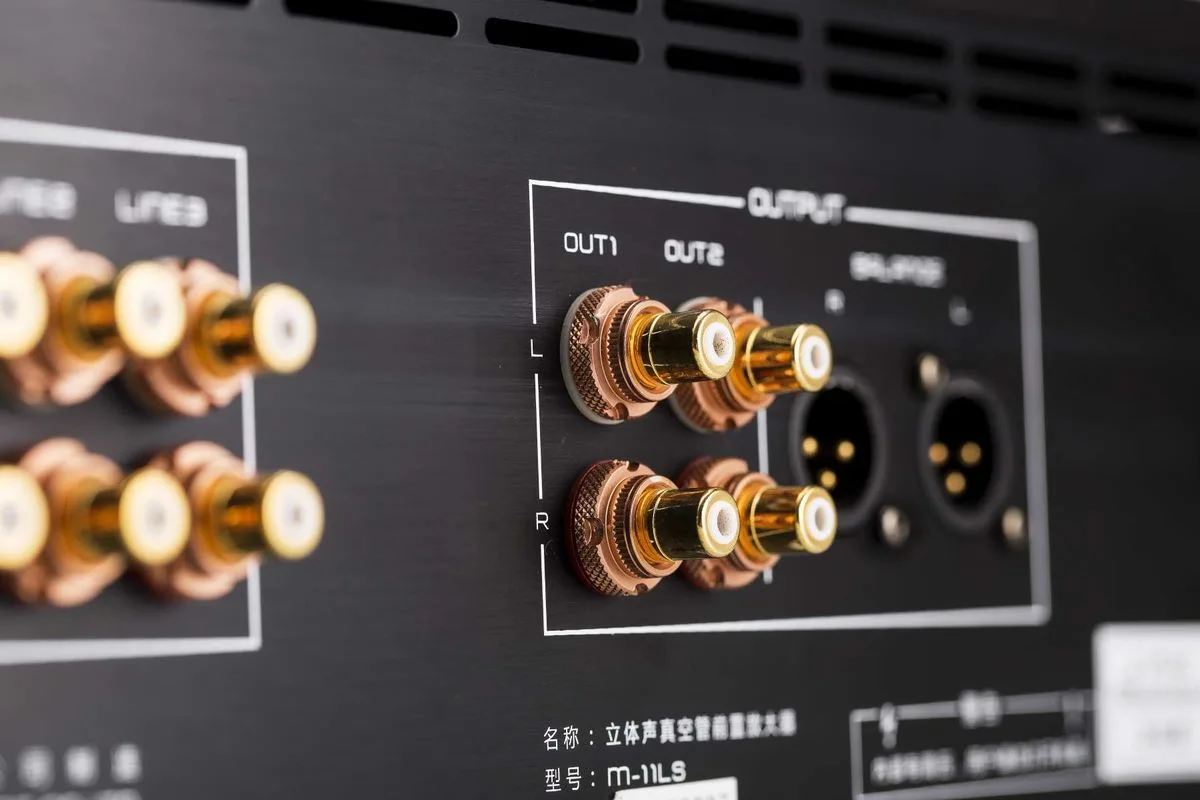 Cayin M-11LS Préamplis hi-fi
