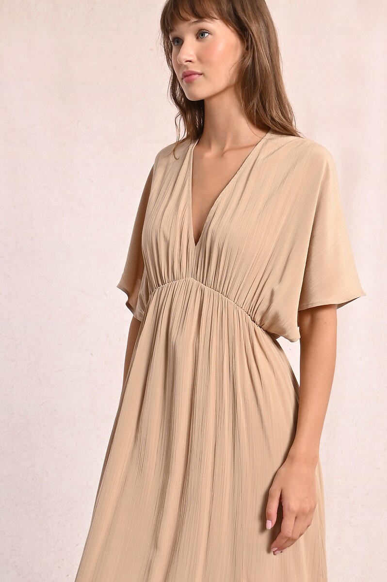 MOLLY BRACKEN<br>Vestido longo com mangas curtas e decote em V