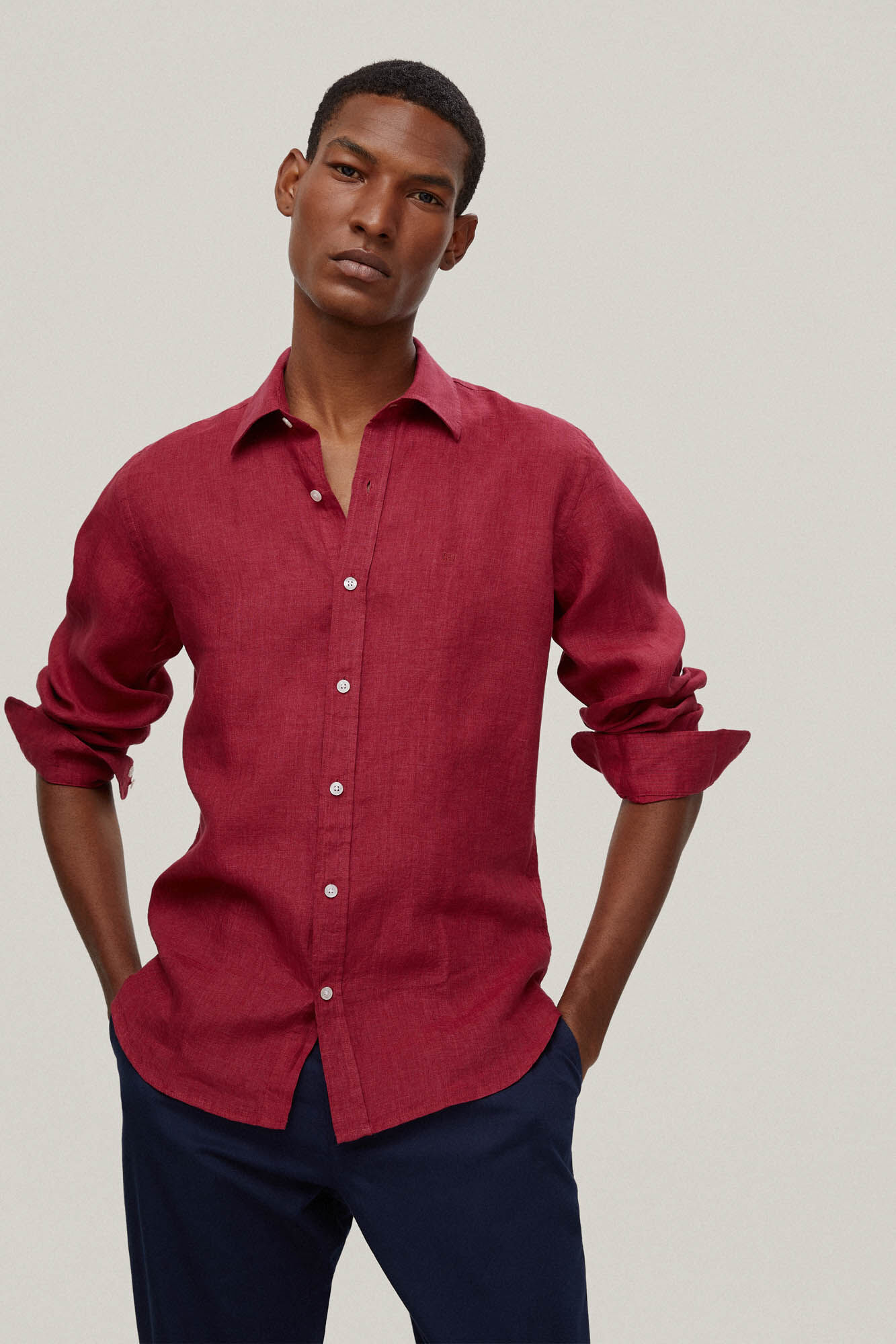 Camisa de linho lisa - Bordô