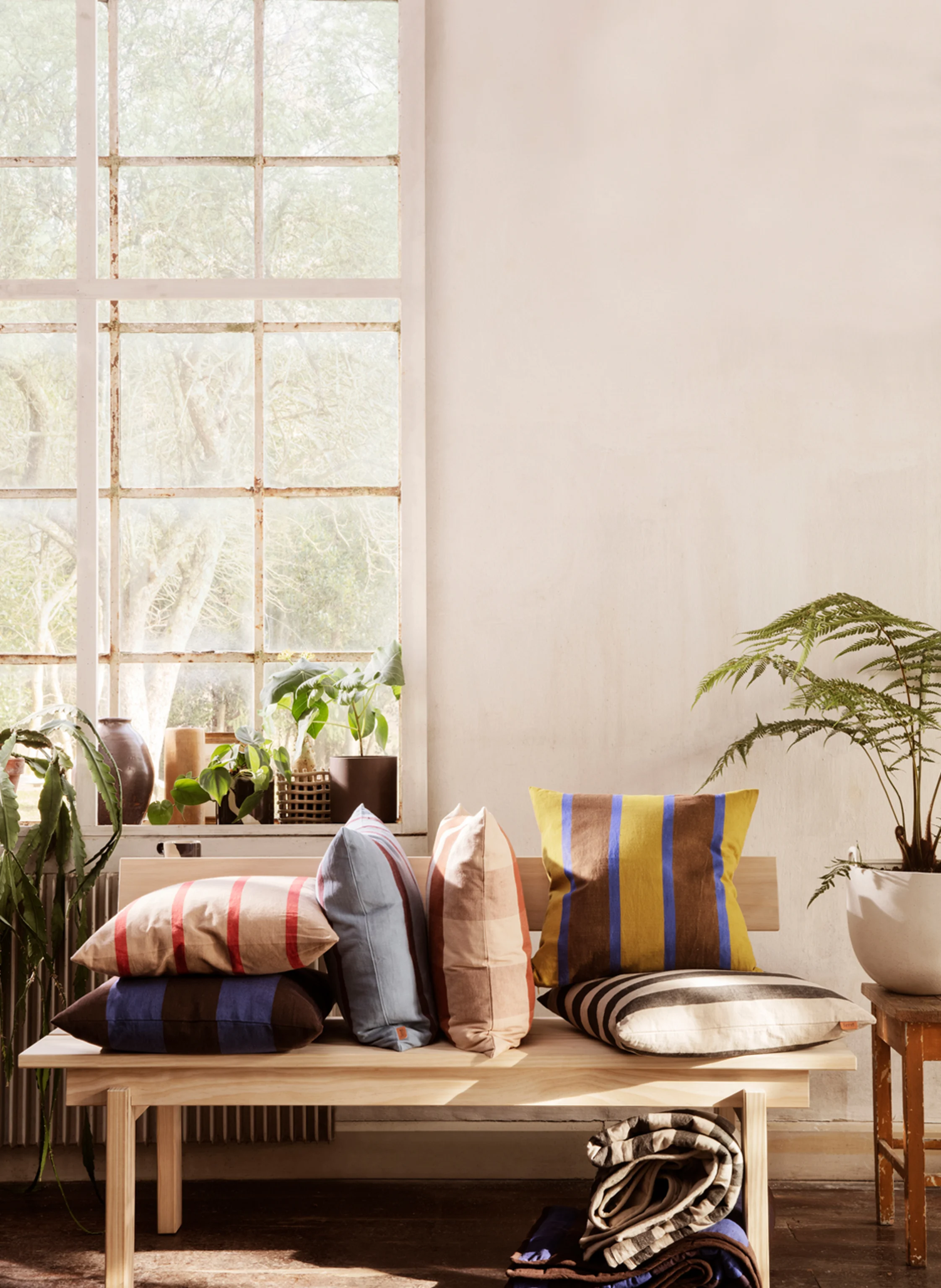 Ferm LIVING Dekokissenhülle GRAND mit Leinen