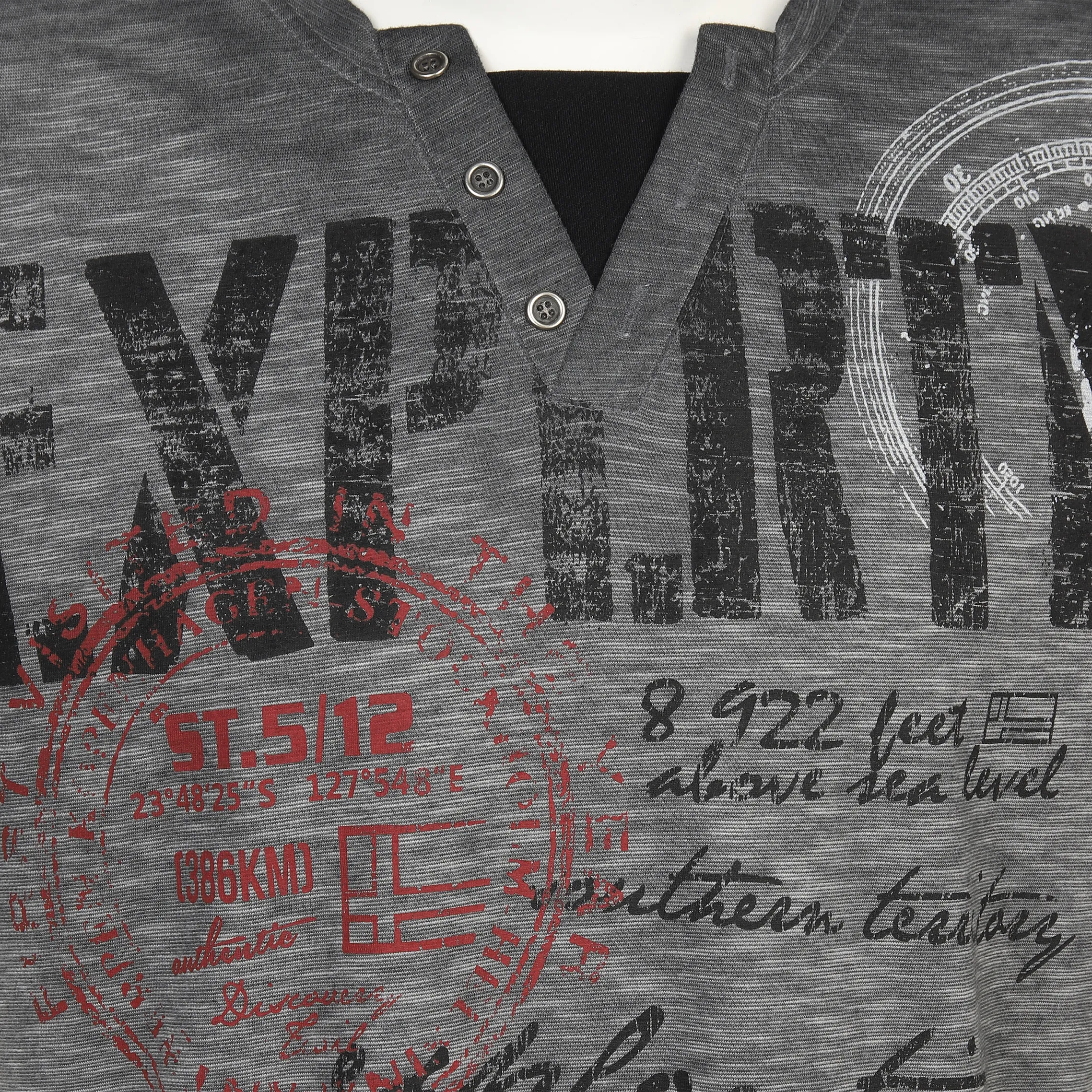 Herren Henleyshirt mit Frontprint