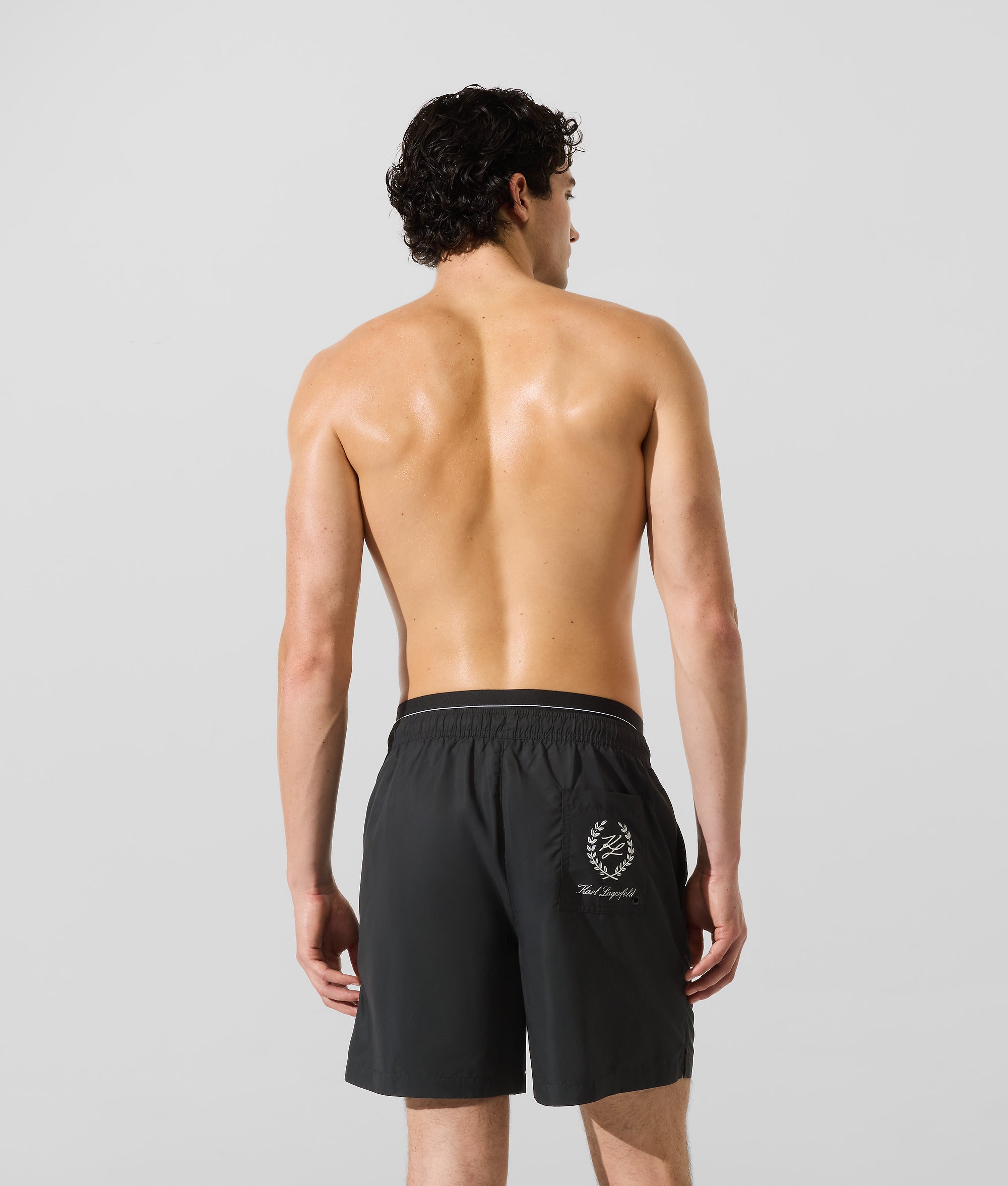 Gemiddelde boardshorts met dubbele tailleband