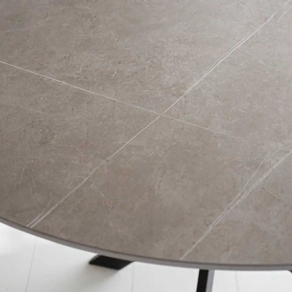 Ronde eettafel Yuna Ø130 cm marmerlook grijs - Stoneware - Grijs