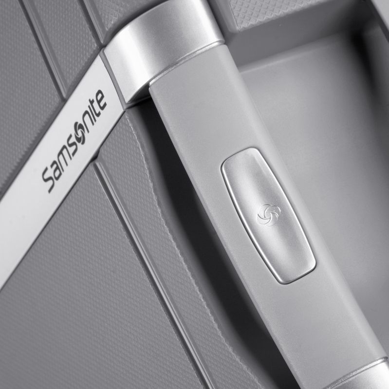 Samsonite reiskoffer - S'CURE SPINNER 75/28 (Medium) Zilverkleurig