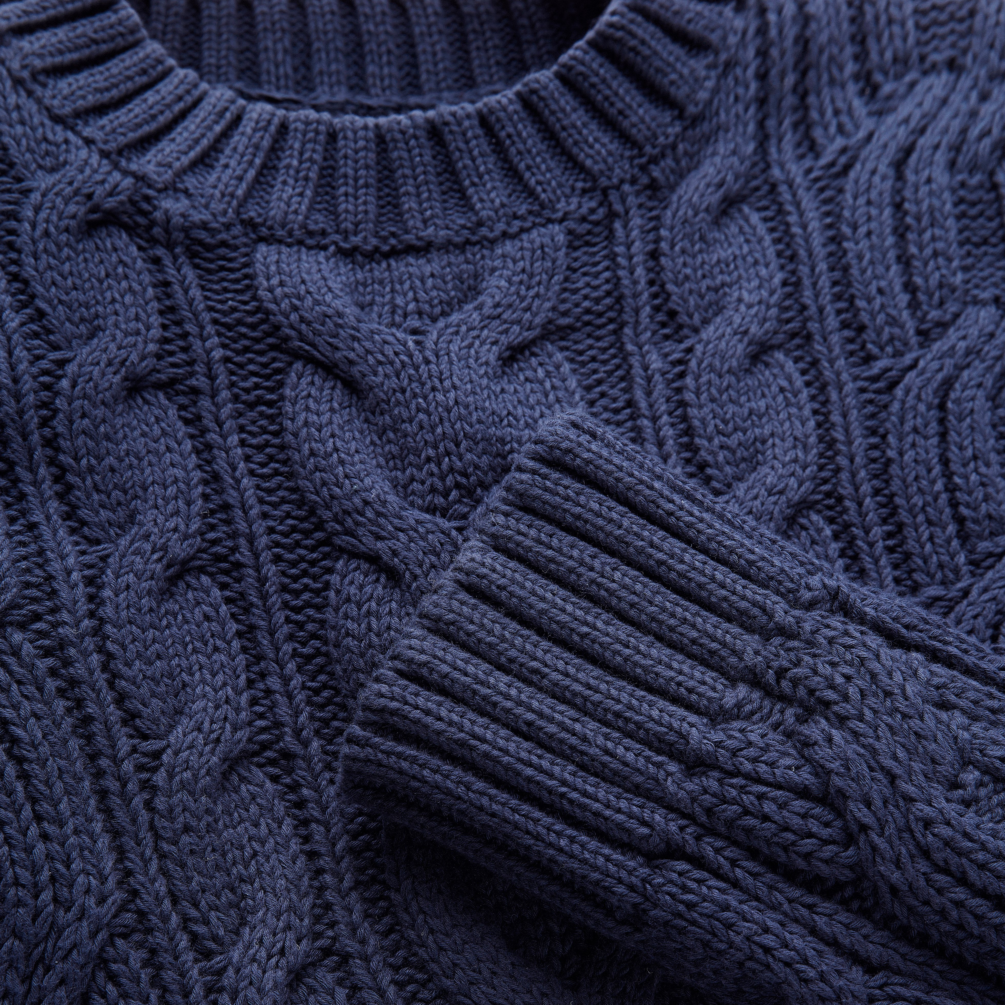 Pull en coton torsadé uni homme
