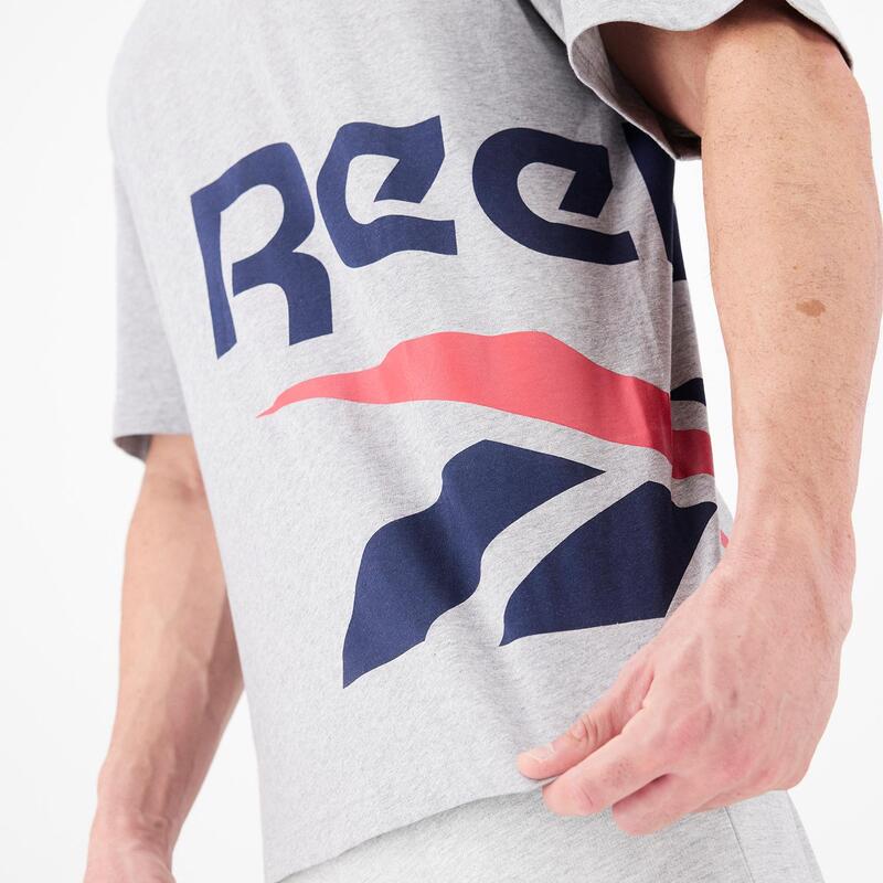 Reebok Vector