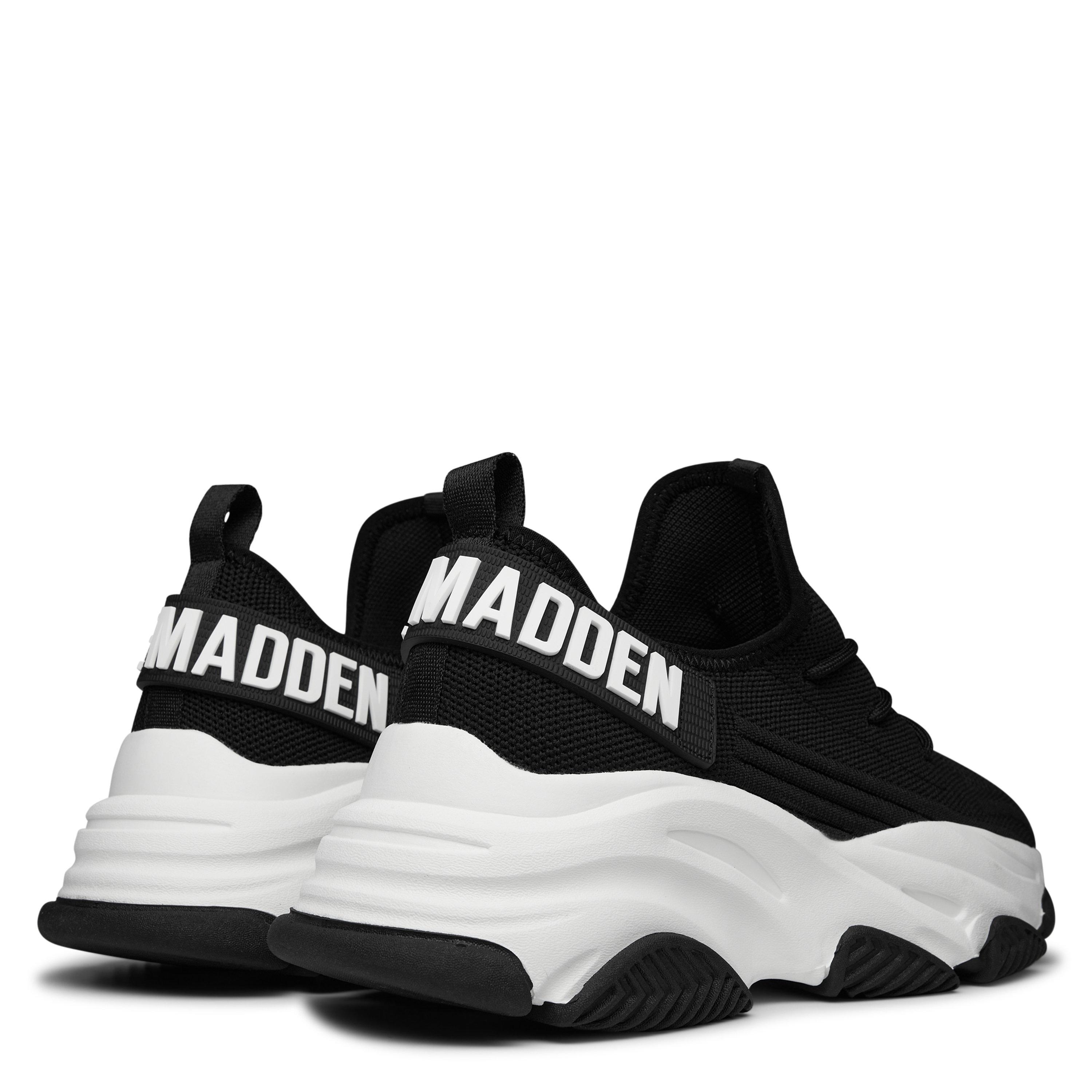 Steve Madden Protege e Sneakers.