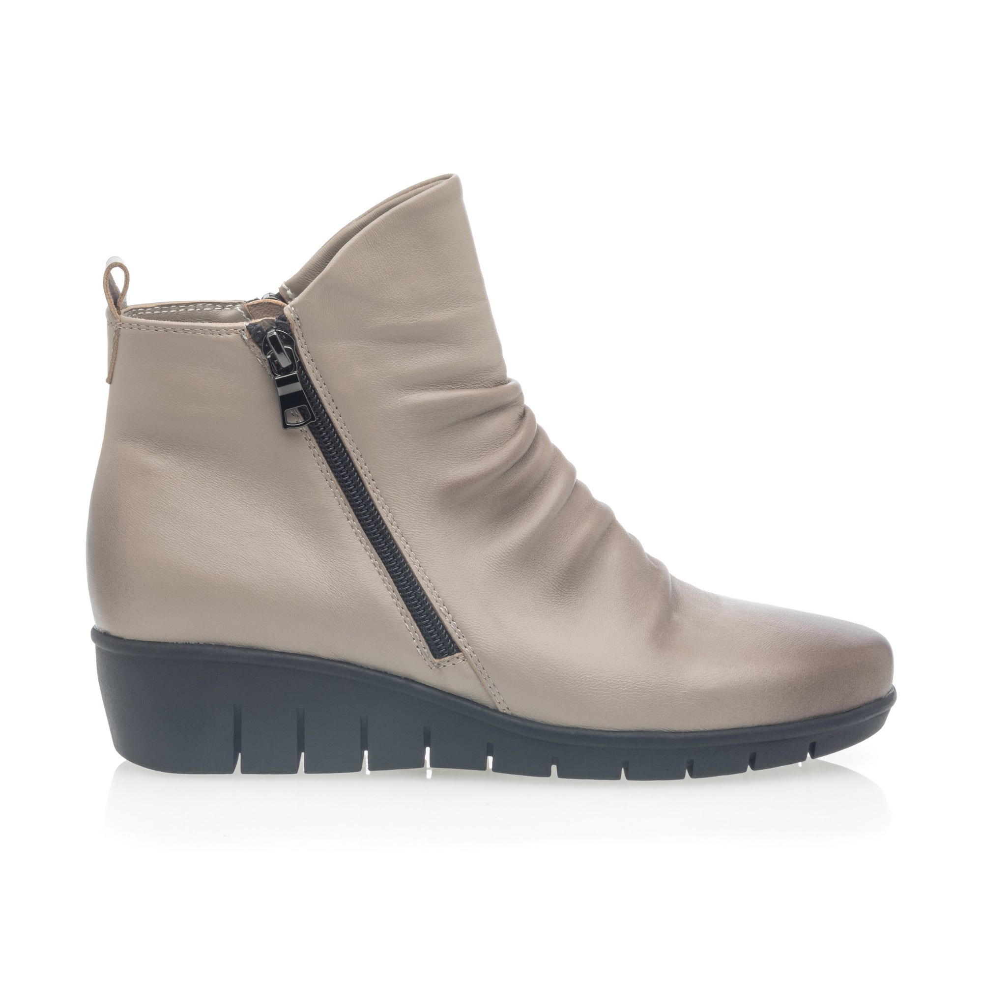 Boots Femme en cuir taupe