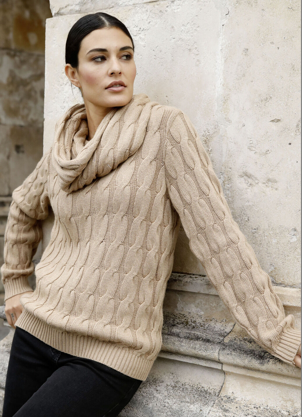 Pullover mit Loop und mit Kaschmir