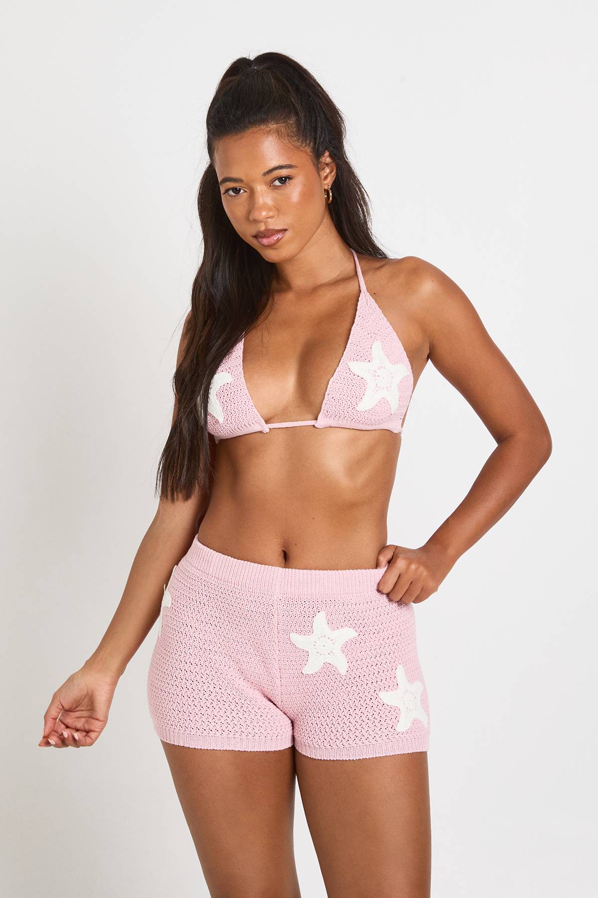 boohoo Ensemble Coordonné Bikini Et Micro Short Tricot Crochet Appliqué Étoile De Mer