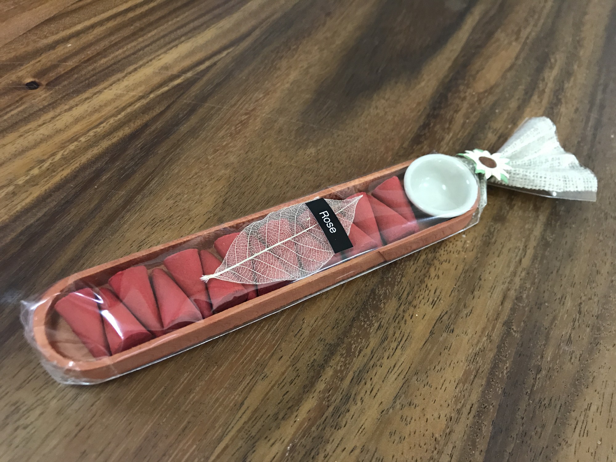Räucherkegel-Box 'Rose', rot, T 3,5 cm, B 17,5 cm, H 1,5 cm günstig bestellen