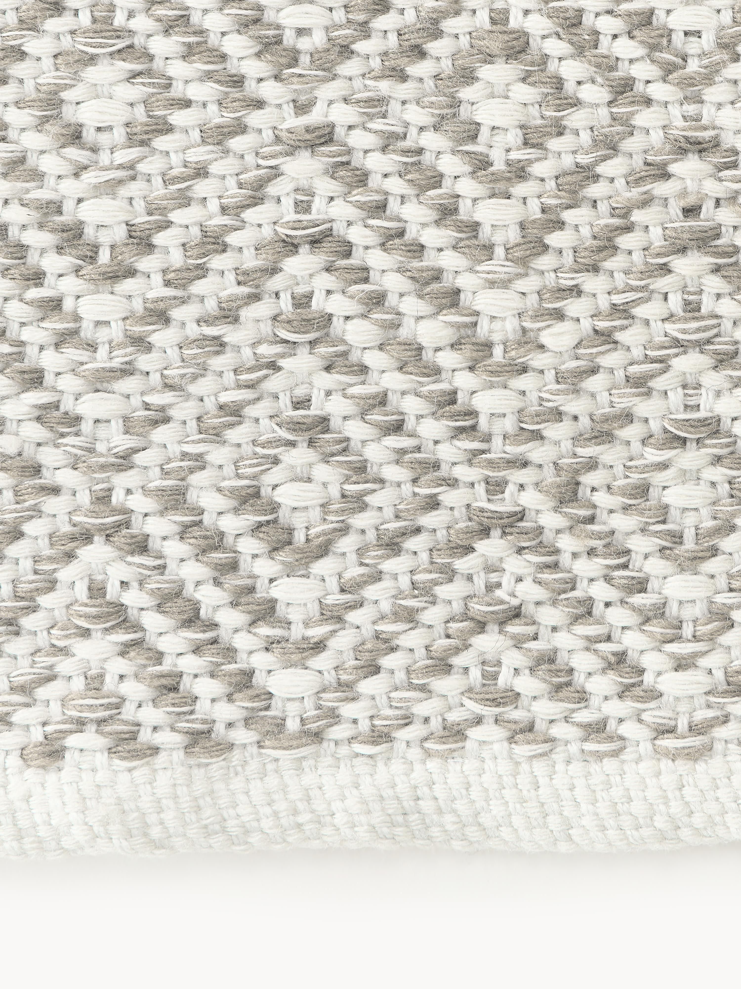 Handgeweven in- & outdoor vloerkleed Rika met vintage ruitjesmotief