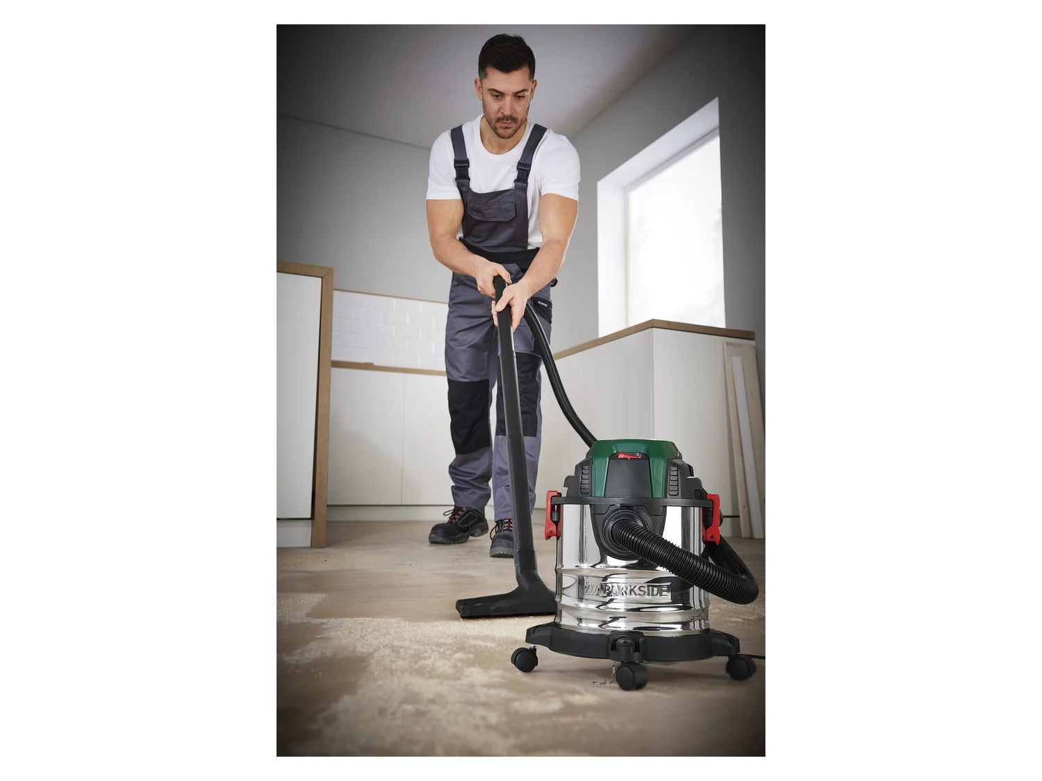 PARKSIDE&reg; wet/dry vacuum cleaner &raquo;PWD 12 B1&laquo;, 180 air watts