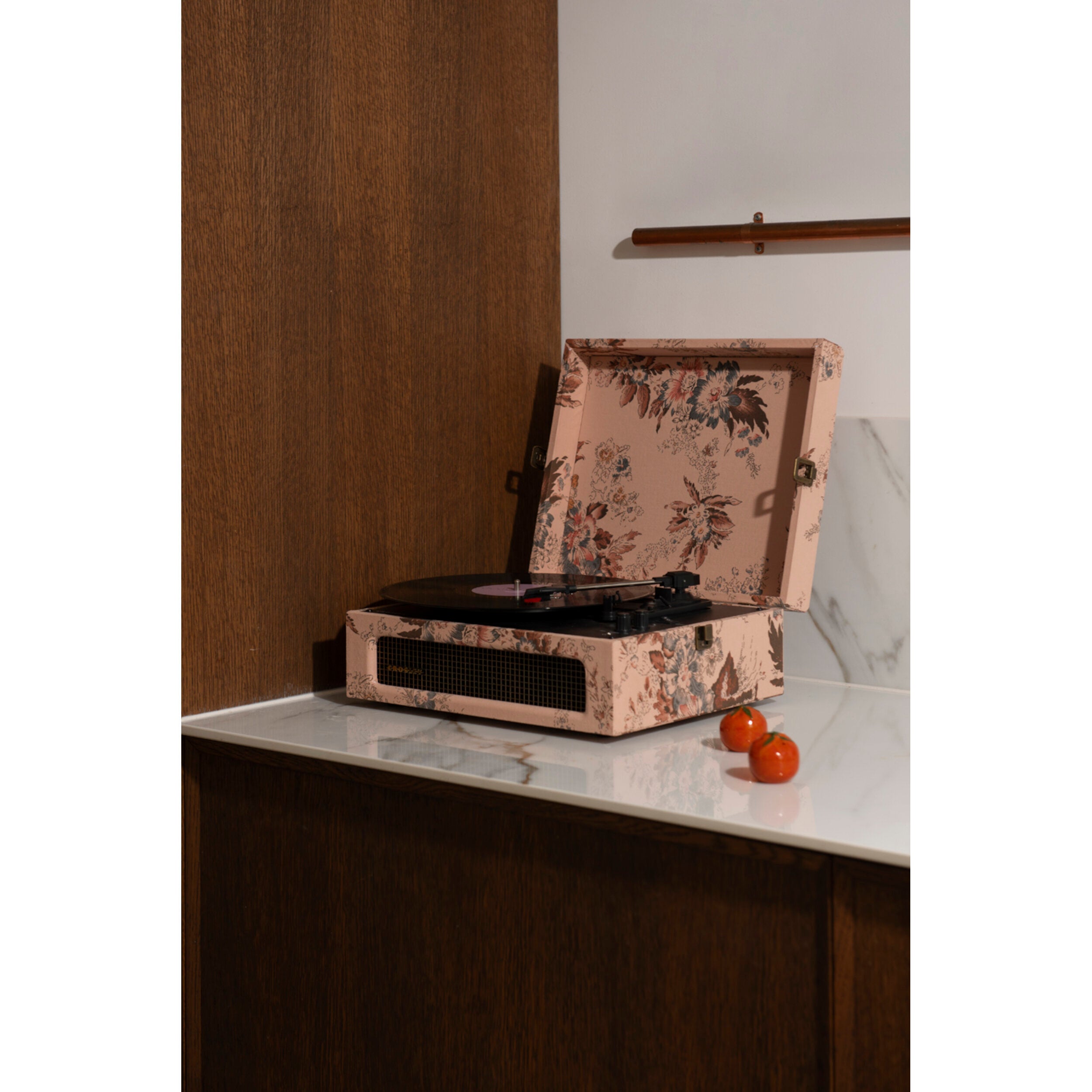 Crosley CR8017B-FL4 Voyager Floral platenspeler met Bluetooth