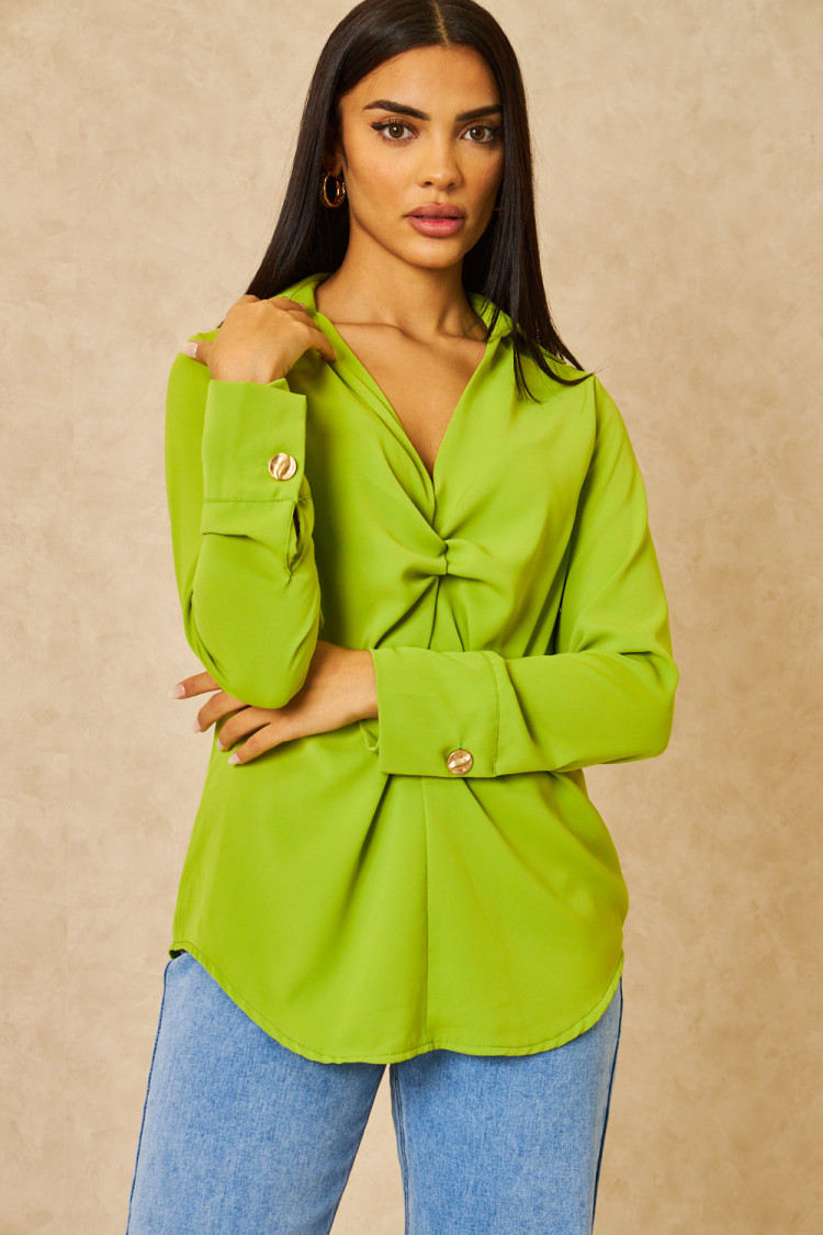 Blouse vert clair décolleté V à rabat