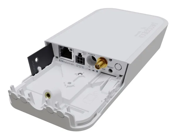 MikroTik wAP LR2 kit - Gateway - 100Mb LAN - Wi-Fi, LoRaWAN - 2.4 GHz