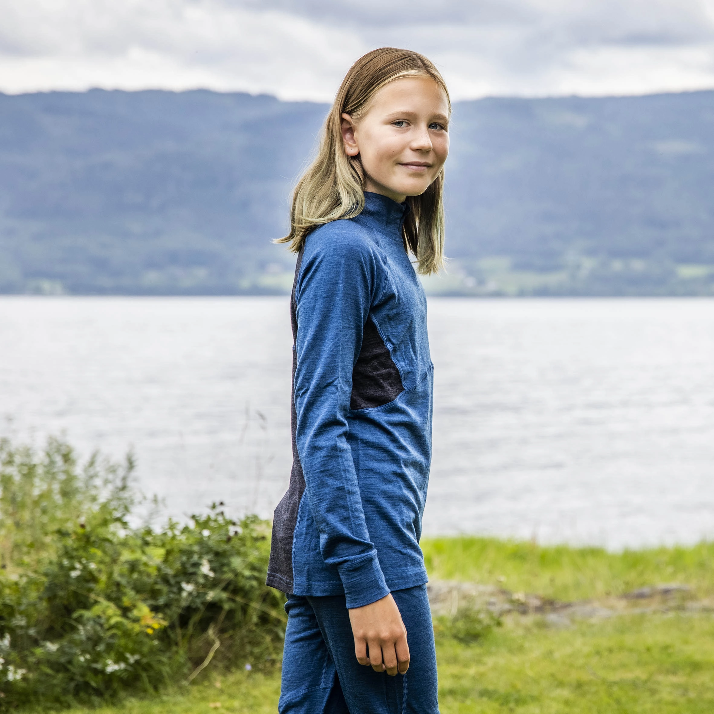 Inner:Pure Youth Half Zip Orion Blue / Solid Charcoal