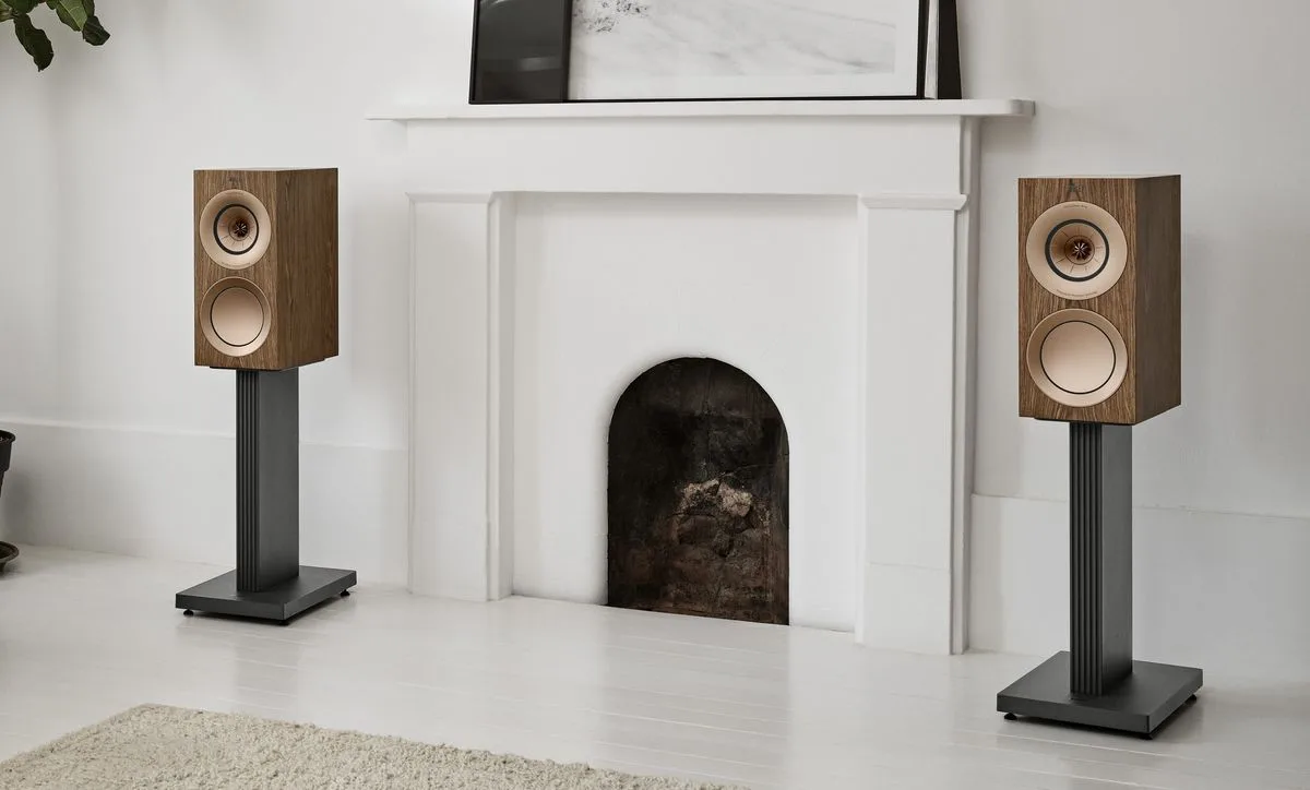 KEF R3 Meta Noyer Clair (la paire) Enceintes bibliothèque