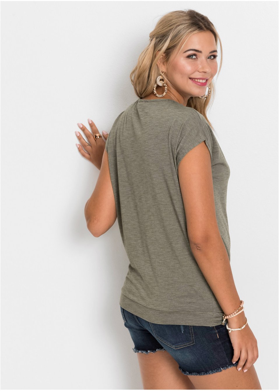 T-shirt avec effet noué