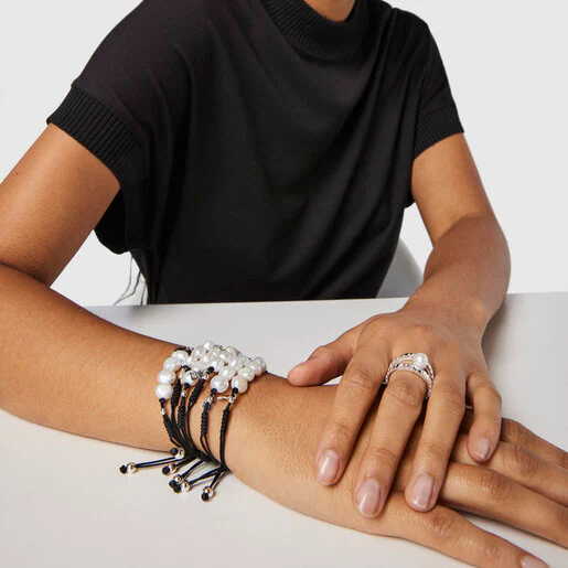 Pulseira TOUS Pearls com cordão preto, prata e pérolas
