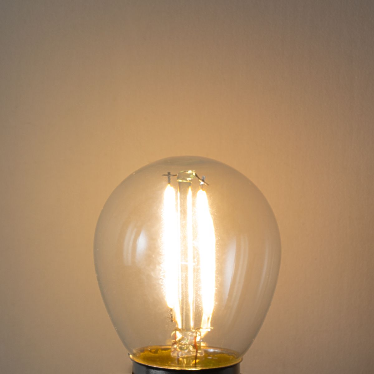 Set van 5 E27 dimbare LED lampen P45 helder glas 3W 250 lm 2200K