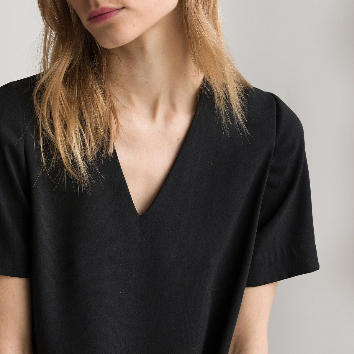 COLEÇÃO LA REDOUTE<br>Vestido curto, decote em V, mangas curtas