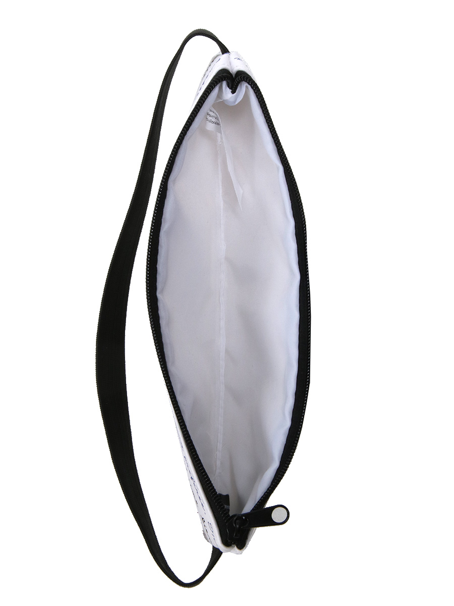 Trousse DerriÀre la porte Berge MaÀtresse DictÀe