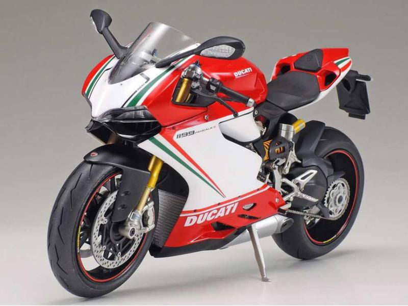Tamiya Bausatz Ducati Panigale 1199 S Tricolore 1:12 Kunststoff Modellbausatz