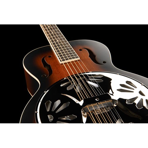 Gretsch G9220 Bobtail Roundneck