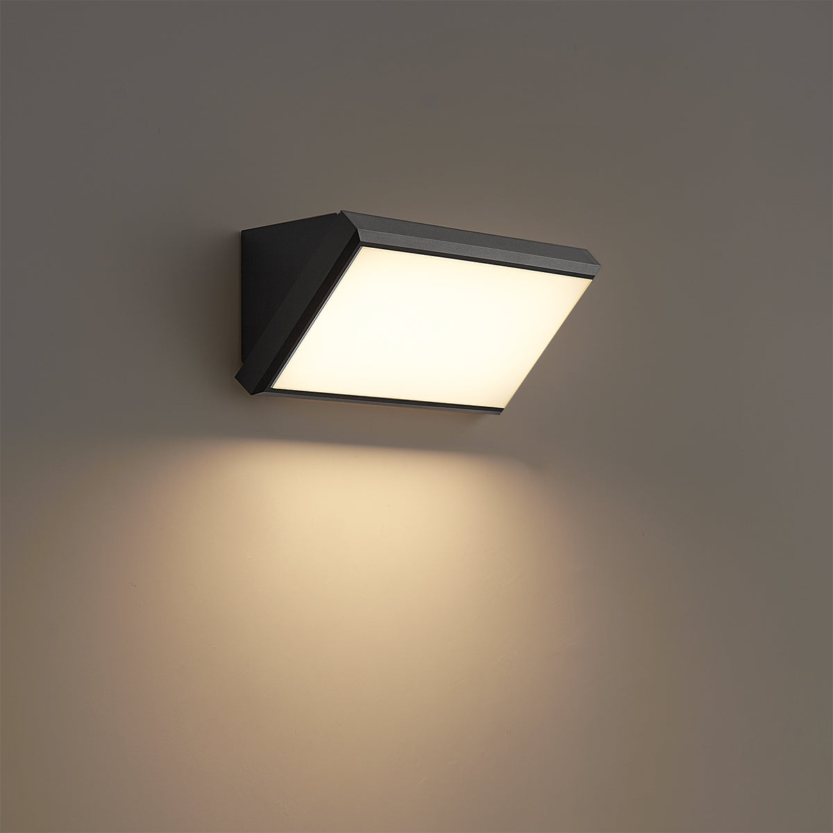 QAZQA Moderne buiten wandlamp donkergrijs incl. LED IP65 - Marek
