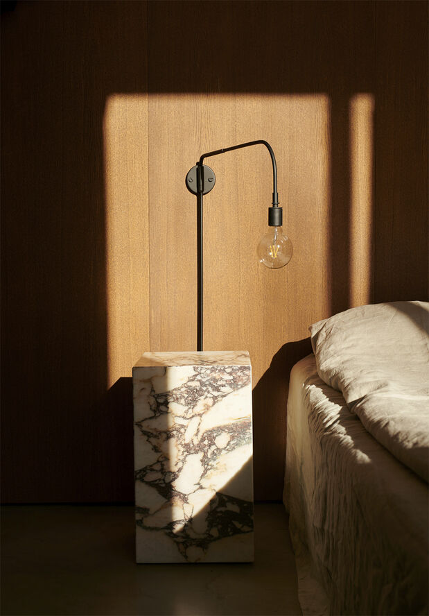 Audo Copenhagen Plinth Tall, Calacatta Viola Beige