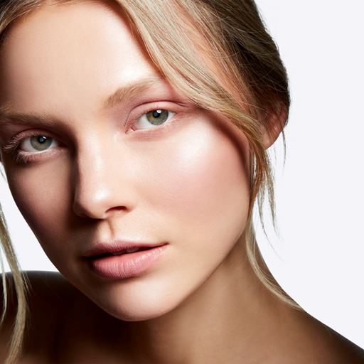 MAC Mineralize Skinfinish Pudder, Soft And Gentle