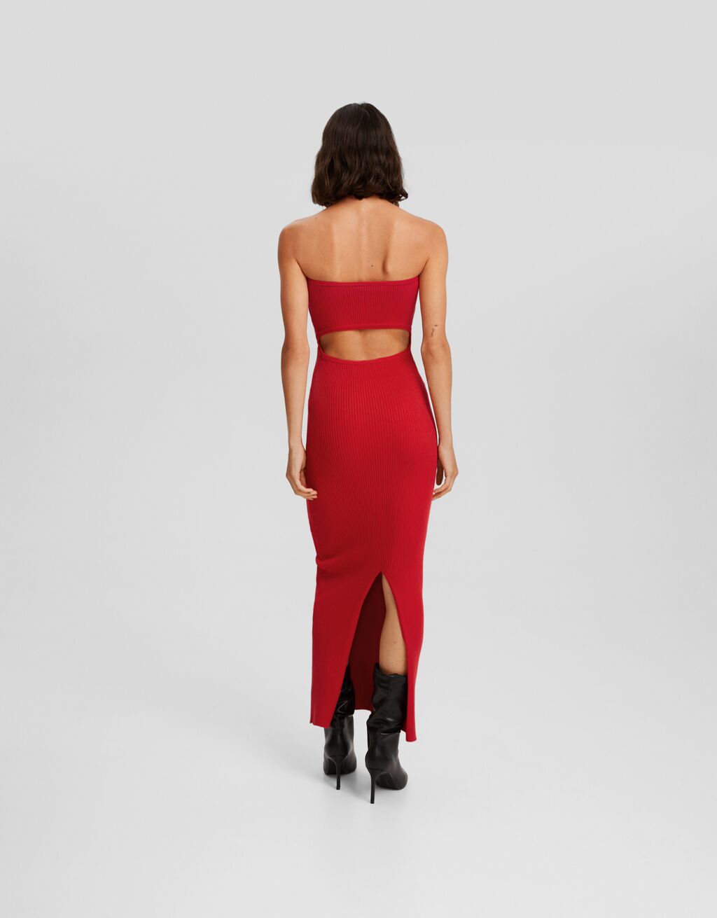 Vestido midi com decote bandeau
