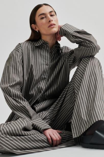 Second Female Saka Shirt 59118