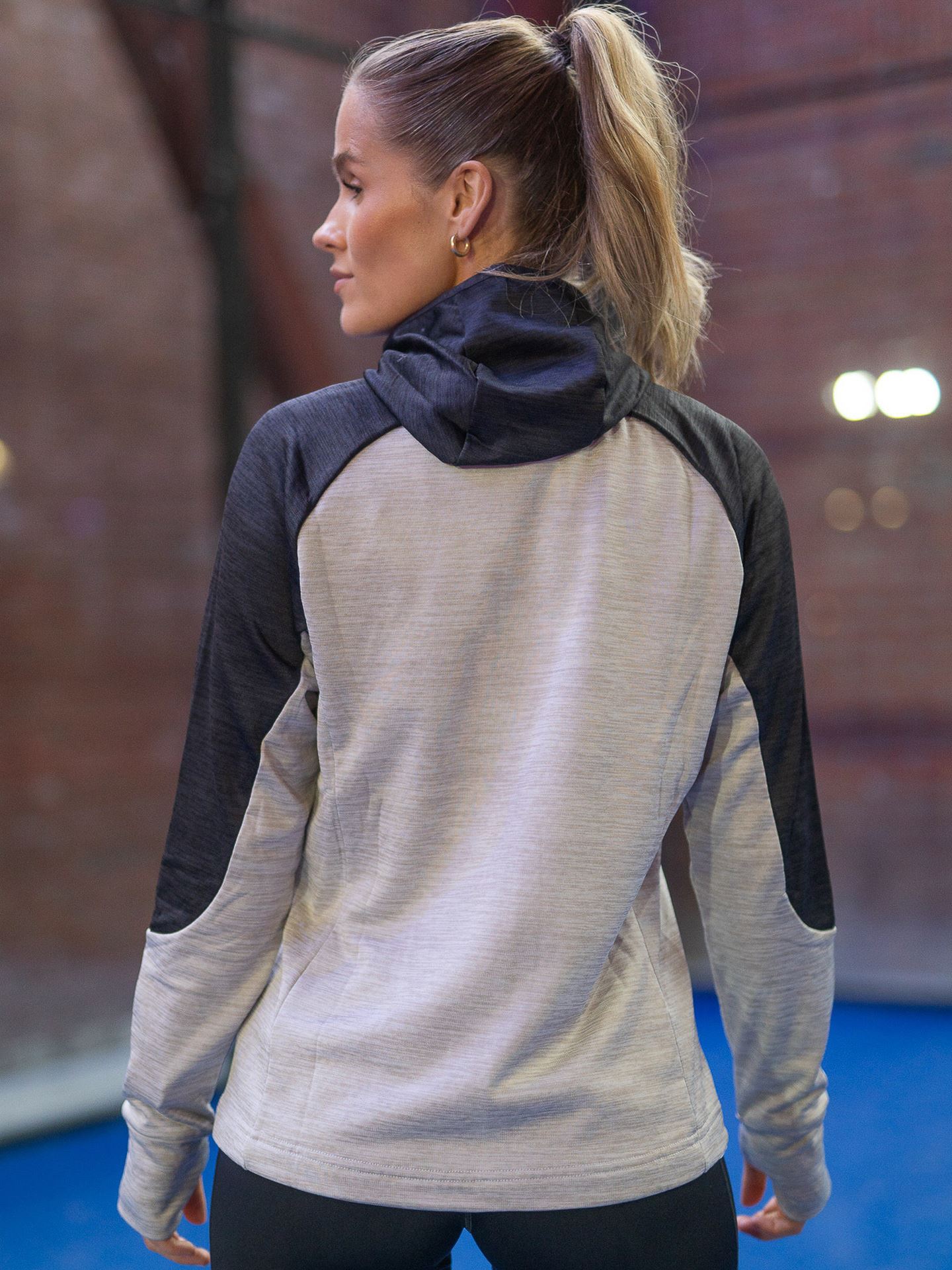 Full Zip Active Woman