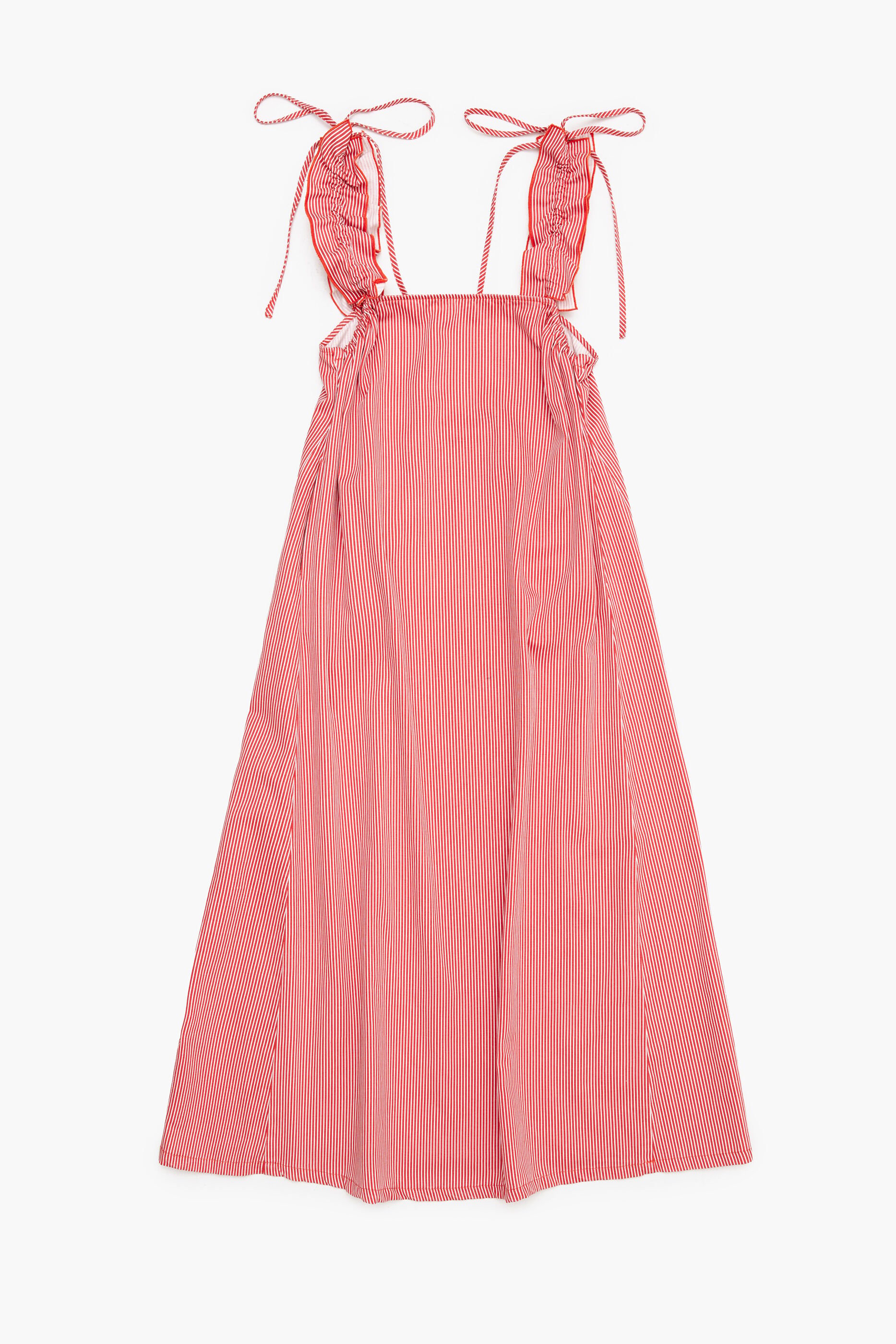 Vestido jeans vermelho com boca de sino