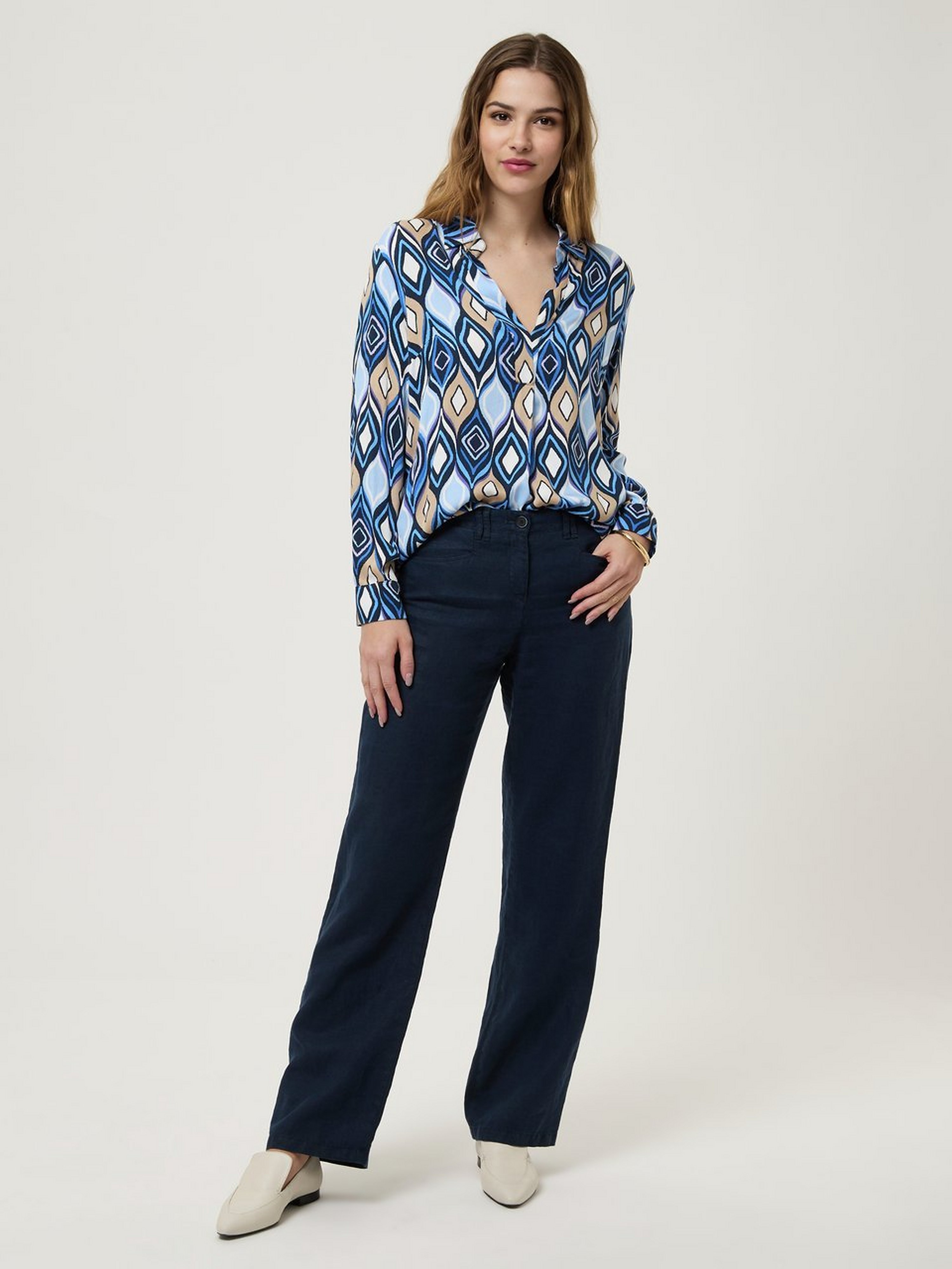 Bluse mit V-Ausschnitt