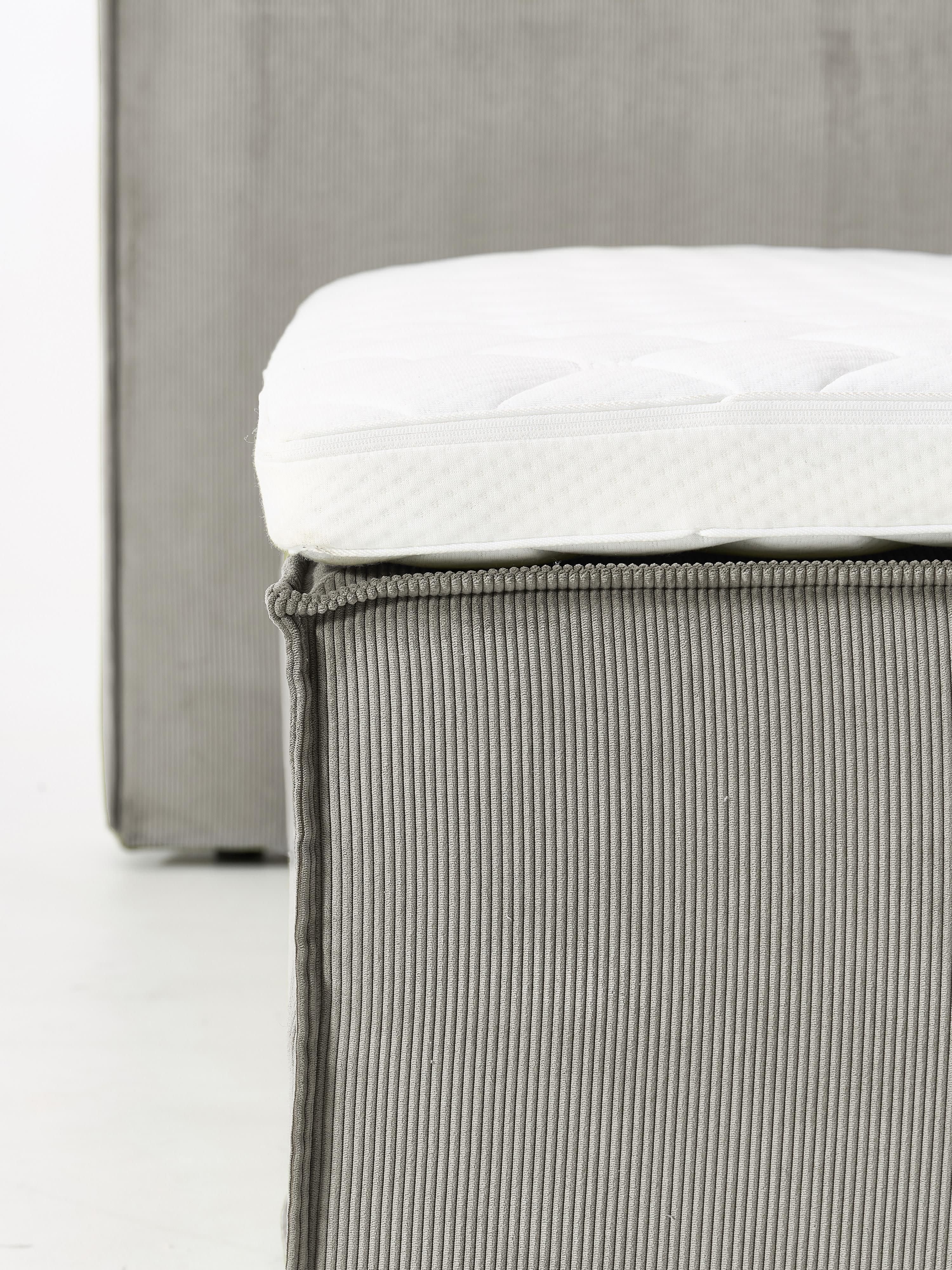 Corduroy boxspring bed Lennon