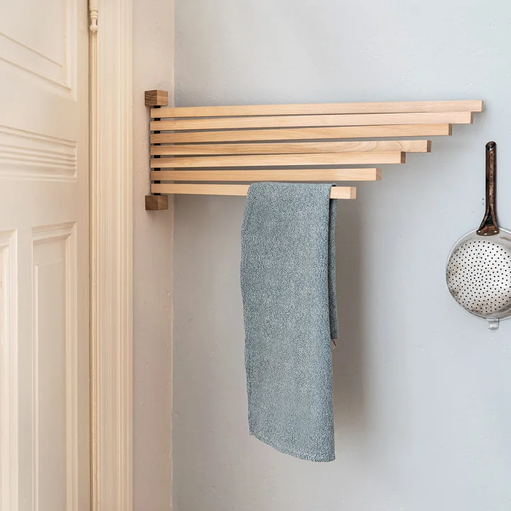side by side - Pavo Wandgestell S, Esche