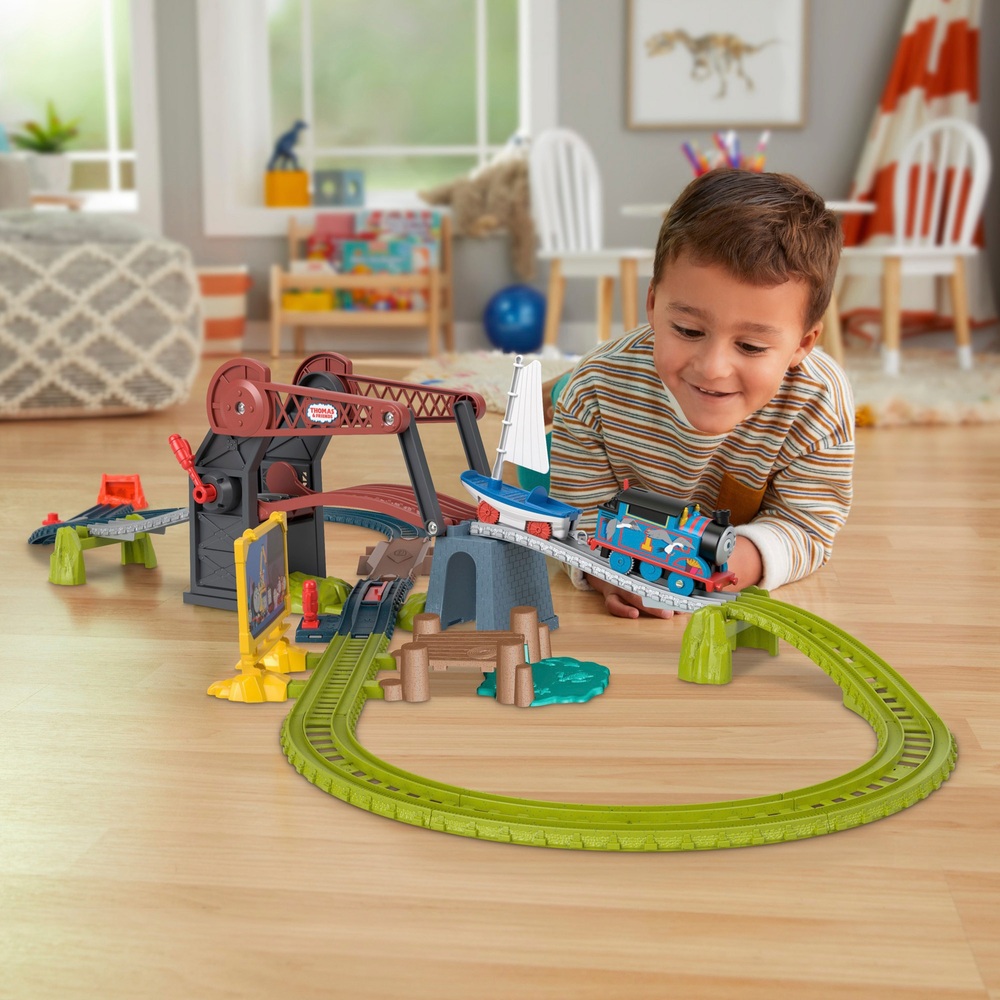 Thomas & seine Freunde Brückenlift Thomas & Skiff Gleisspielset