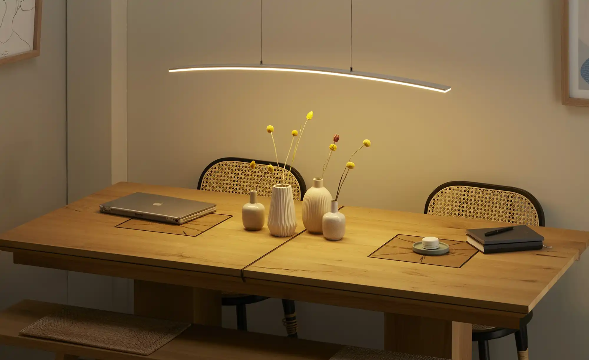 HELL-höllisch gutes Licht LED-Pendelleuchte, aluminiumfarben