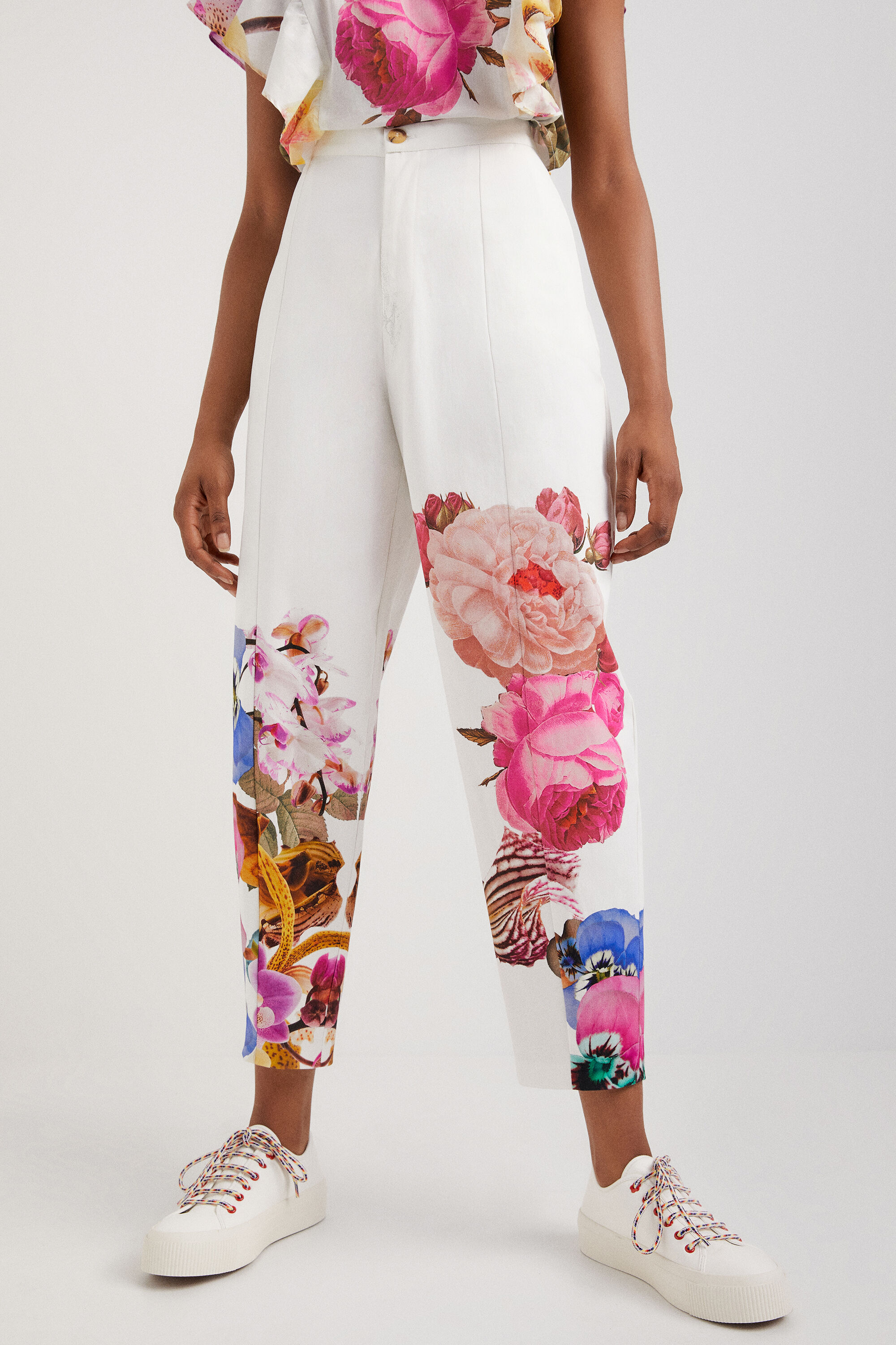 Pantalon baggy fleurs M. Christian Lacroix