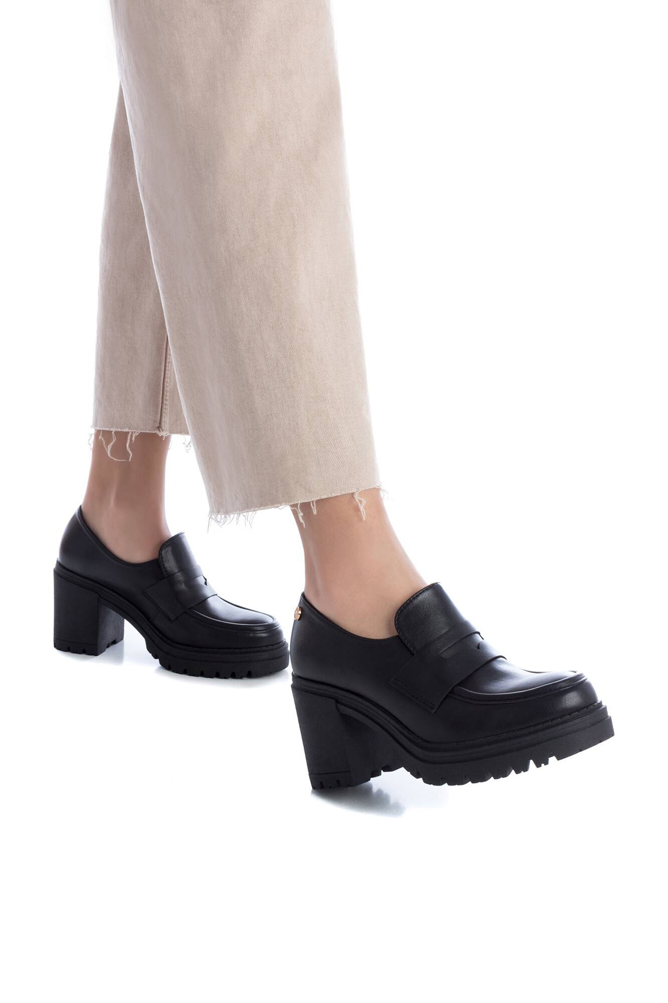 Zapaño, Sra.