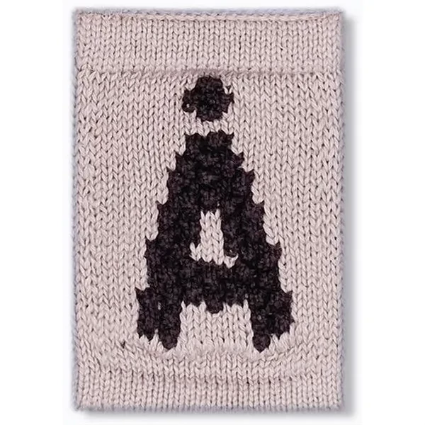 Strikket Bogstav Nature - Smallstuff → Luksusbaby.dk