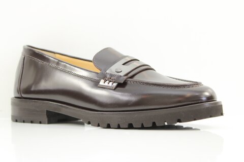TRUMAN'S Slipper