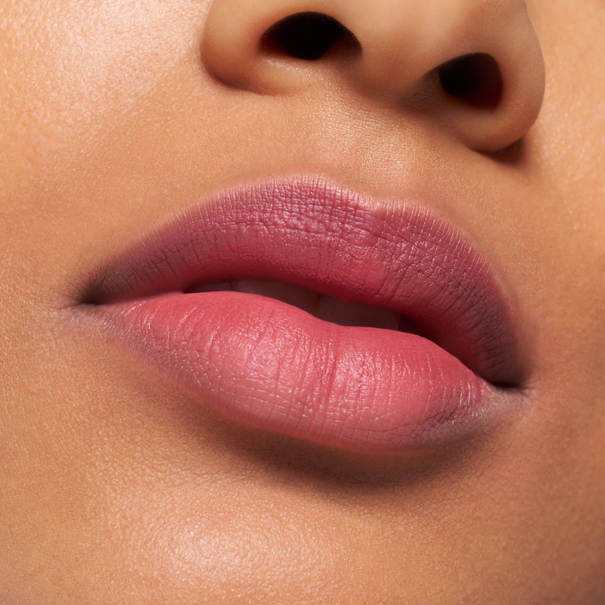 BLUR soufflé matte lip cream