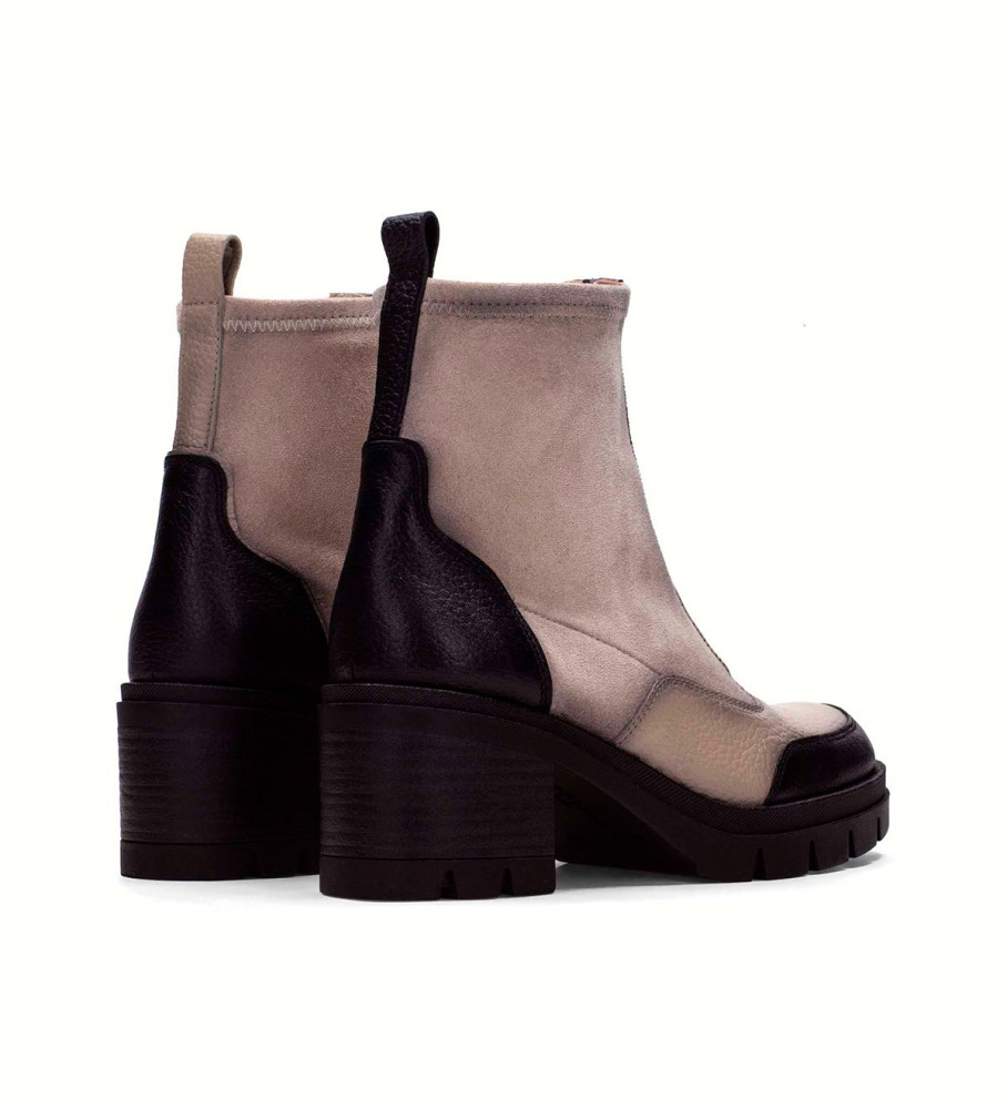 Botas de cano curto Hispanitas Ingrid em couro cor taupe - Salto de 6 cm -